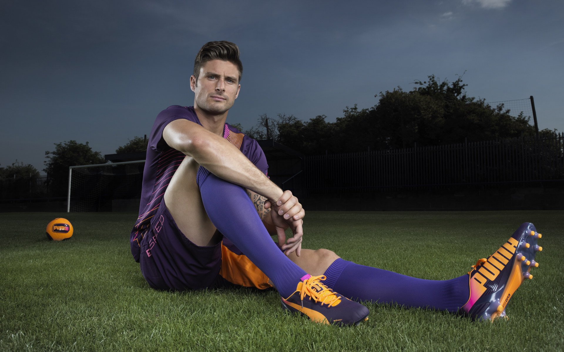 法国橄榄球逐步成为世界赛事的重要参与者，法国橄榄球国家队