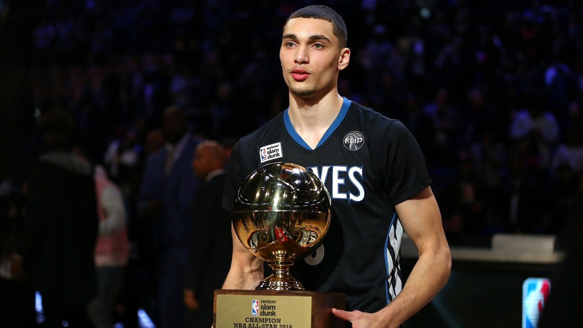 爱游戏体育在线-NBA推出“球员时光瓶”项目，记录退役前心声，nba时空